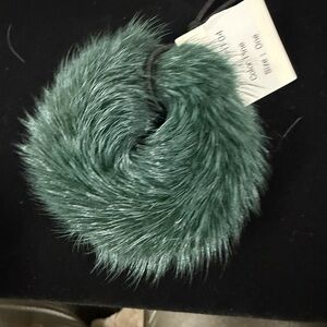 Luxurious Genuine Mink Fur Scrunchie - Pine